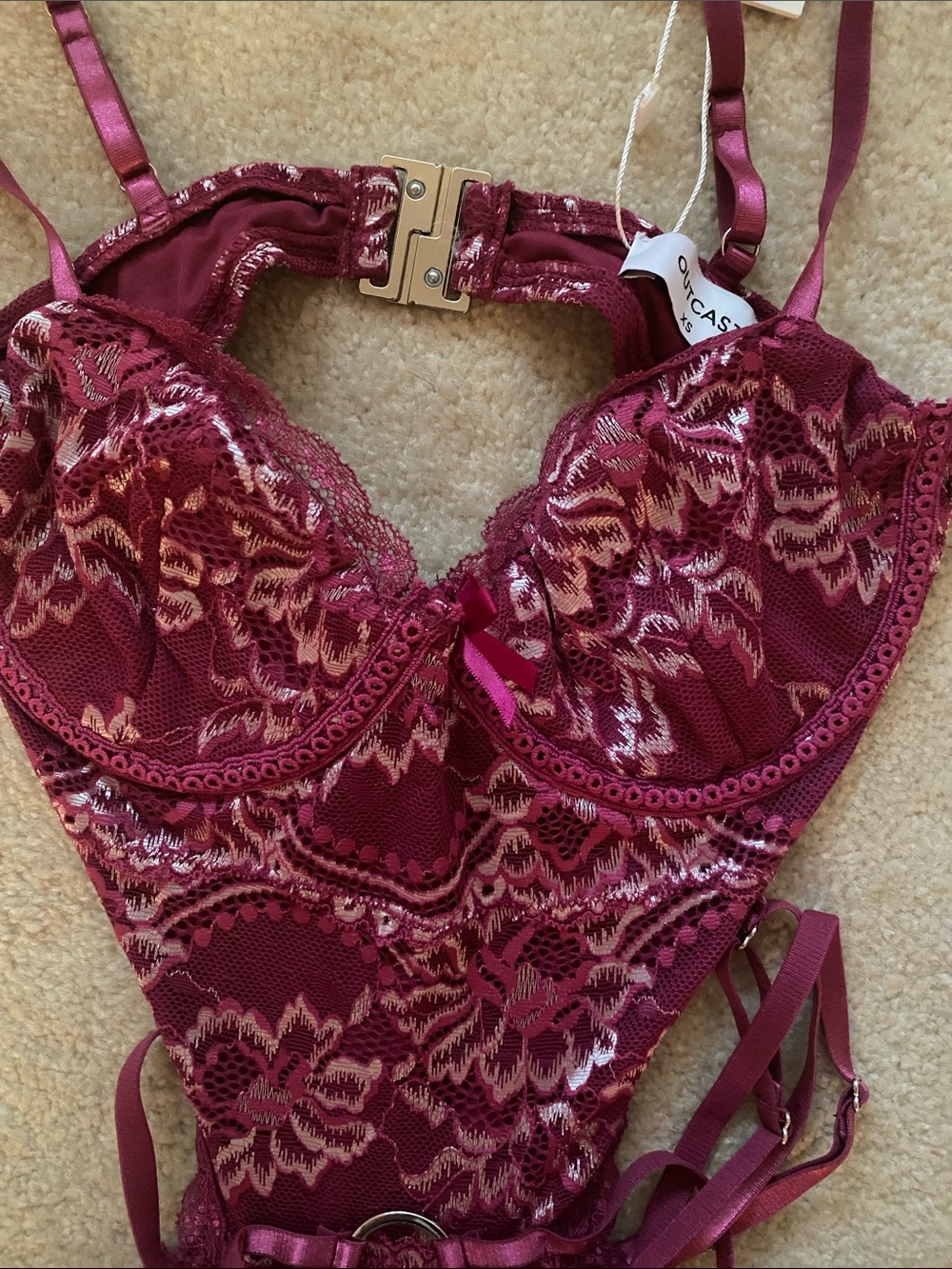 Outcast NWT Santana mini dress in burgundy - Picture 5 of 8